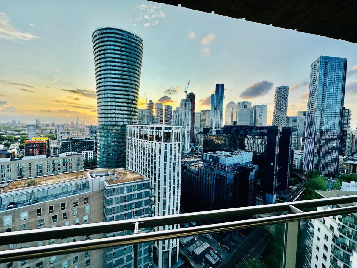 Canary Wharf, Docklands Londres Exterior foto